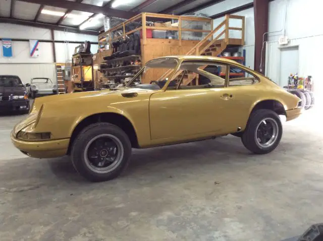 1972 porsche 911 t non sunroof coupe gold metallic 911t mfi
