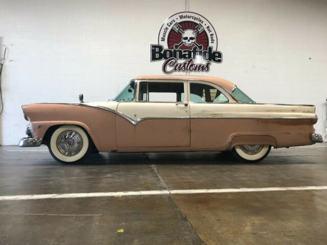 1955 ford club sedan