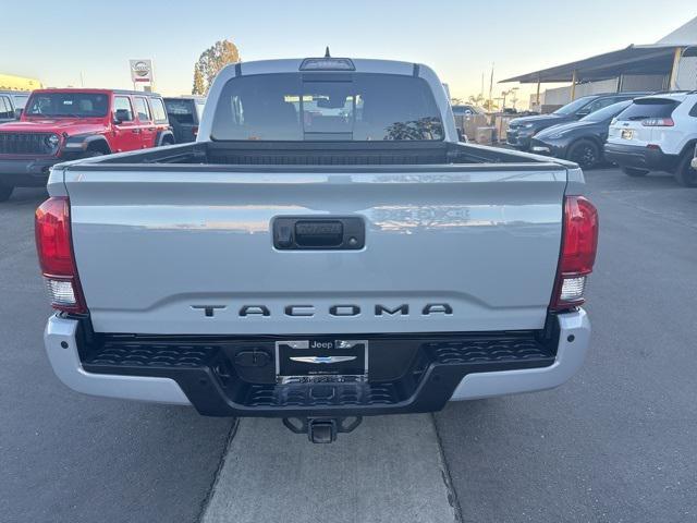 2018 toyota tacoma trd sport