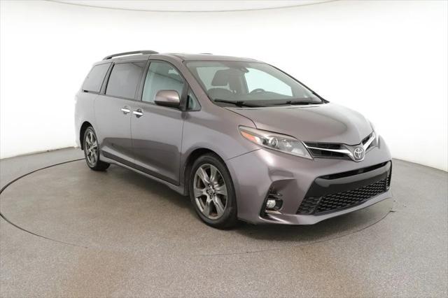 2018 toyota sienna l
