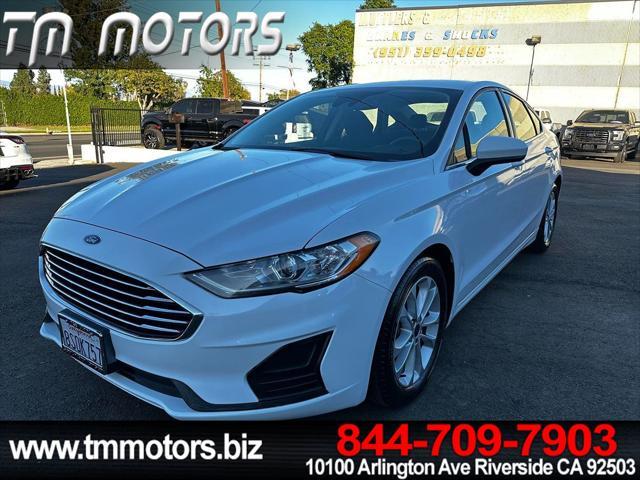 2020 ford fusion se