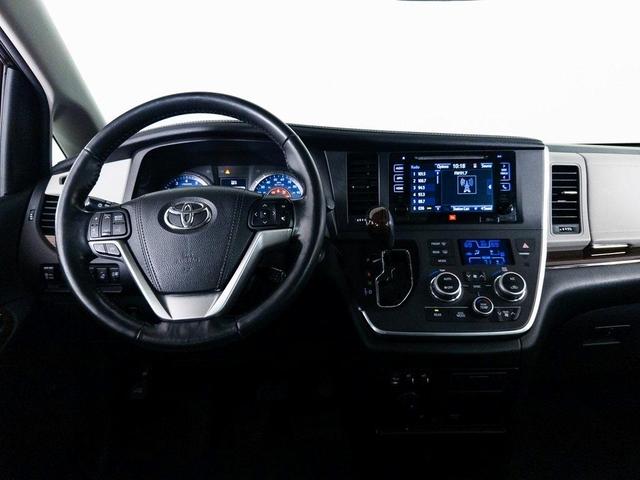 2017 toyota sienna limited premium