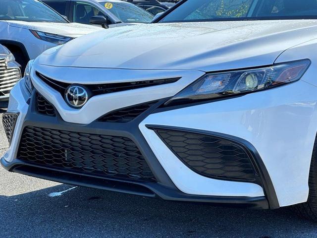 2024 toyota camry se