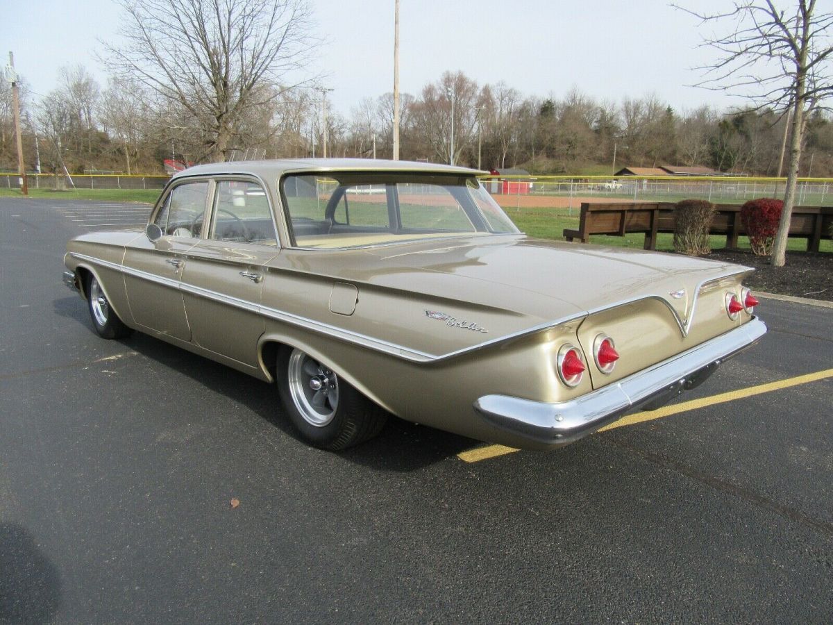 1961 chevy bel-air 4 speed