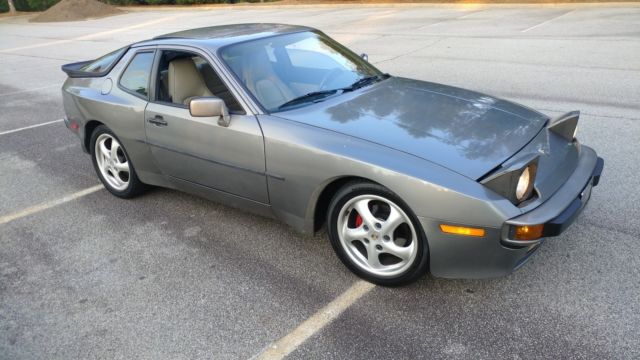 1986 porsche 944 base coupe 2-door 2.5l only 3 owner in 31 years