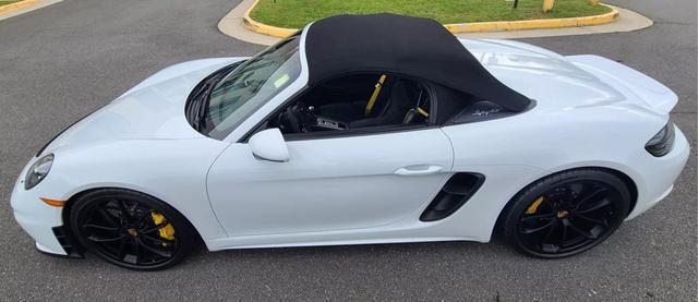 2022 porsche 718 spyder base