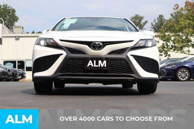 2022 toyota camry se