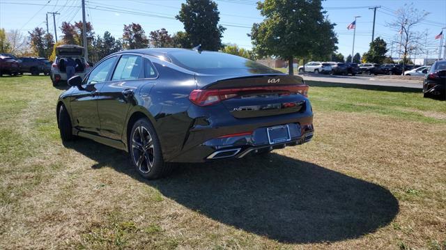 2022 kia k5 gt-line