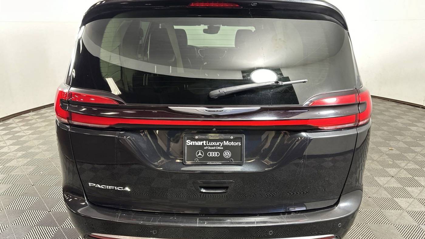 2022 chrysler pacifica touring l