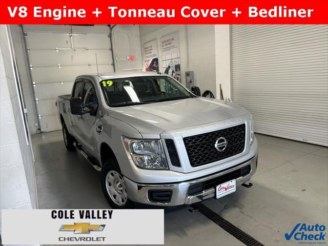 2019 nissan titan xd sv