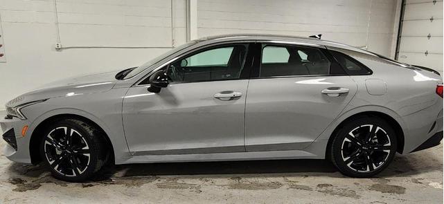 2022 kia k5 gt-line