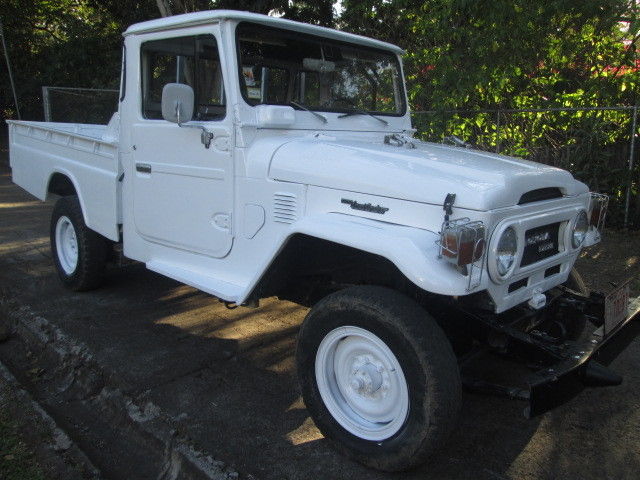 1977 * rare diesel pick up* toyota land cruiser pick up truck. fj40. fj45. hj45