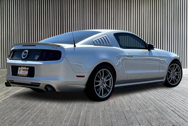 2013 ford mustang gt