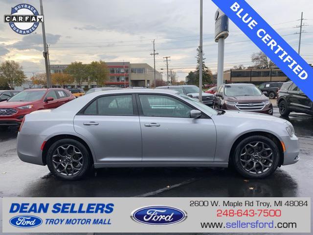 2018 chrysler 300 s