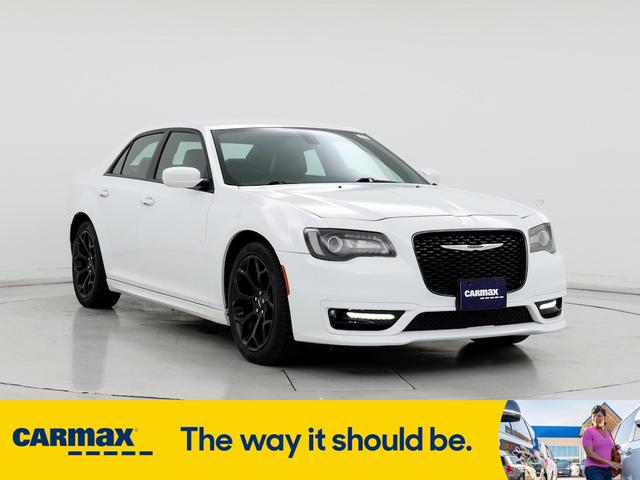 2020 chrysler 300 s