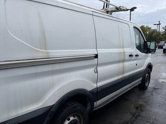 2018 ford transit-250 base