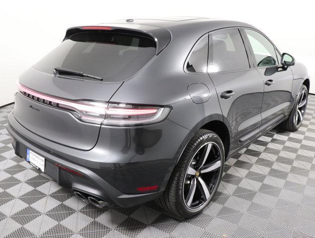 2024 porsche macan base