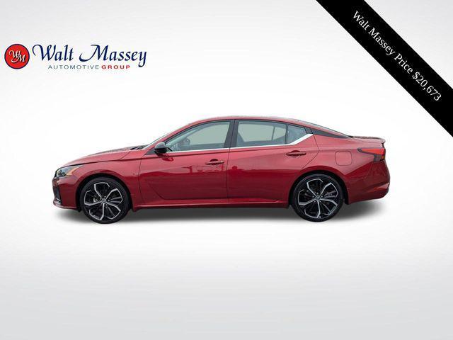 2023 nissan altima sr fwd