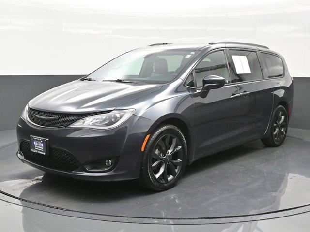 2020 chrysler pacifica touring l