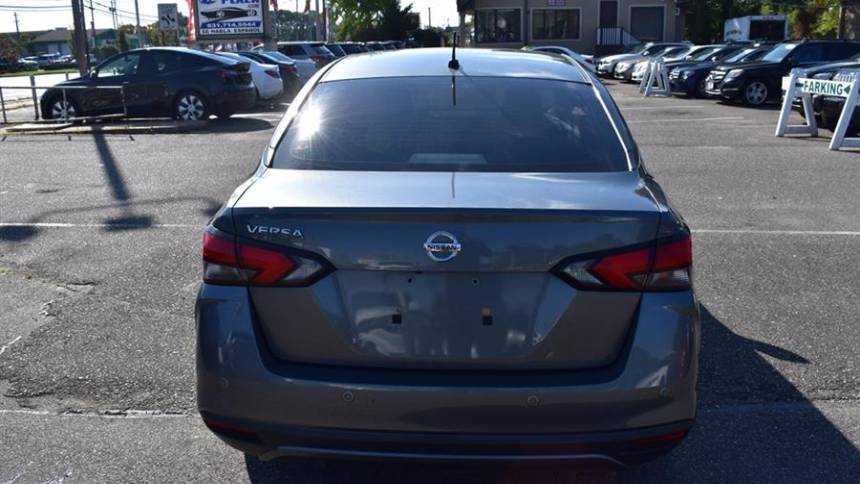 2020 nissan versa s