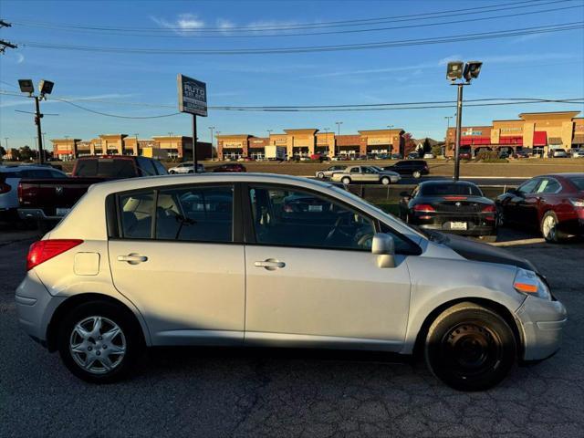 2009 nissan versa 1.8 s