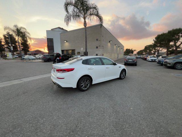 2020 kia optima lx