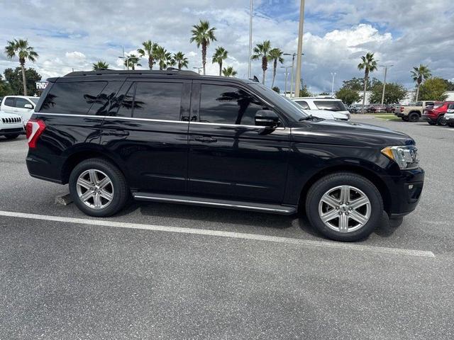 2020 ford expedition xlt