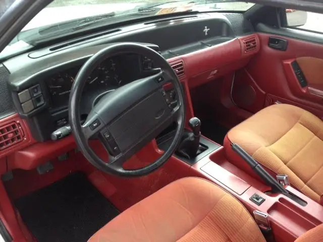 1990 ford mustang lx sedan 2-door 2.3l