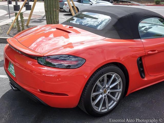 2018 porsche 718 boxster base
