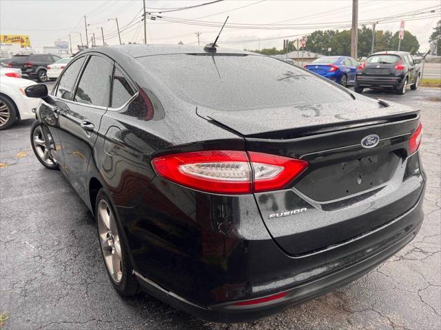 2015 ford fusion se