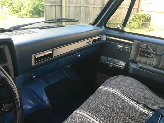 1984 bagged gmc sierra