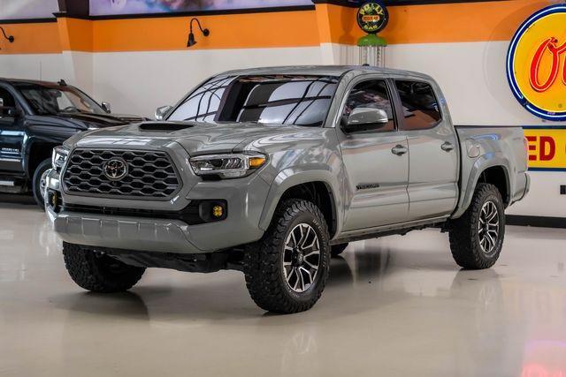 2023 toyota tacoma trd sport
