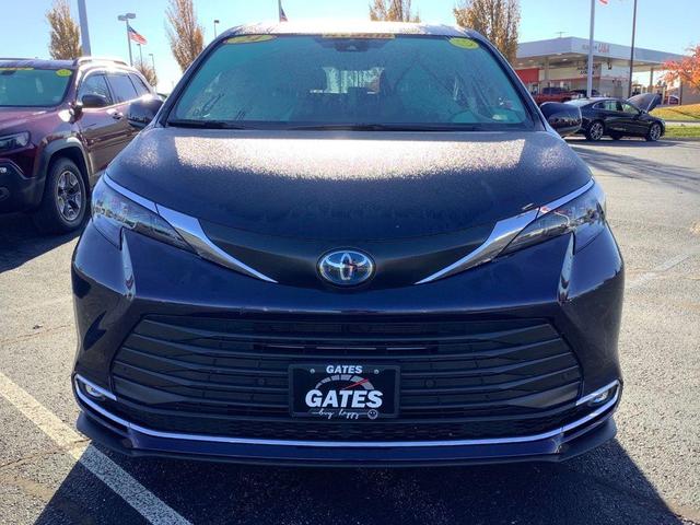 2024 toyota sienna xle
