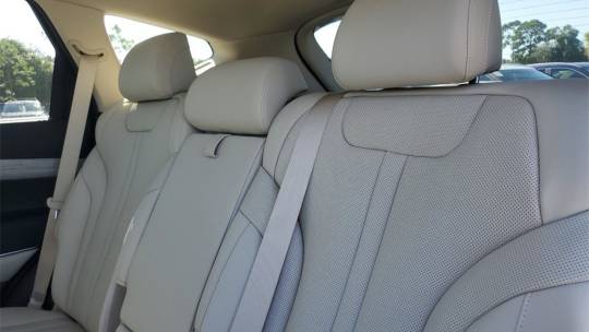 2025 Genesis GV80