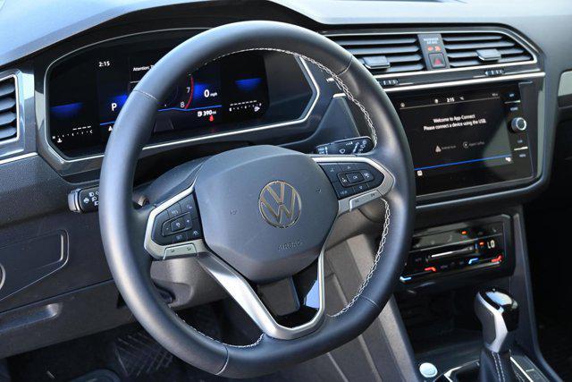 2024 volkswagen tiguan 2.0t se