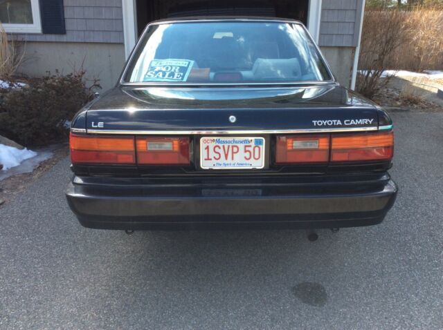 1989 toyota camry le 88,387 miles "no reserve"