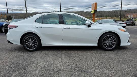 2023 Toyota Camry xle v6