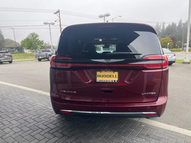 2022 chrysler pacifica limited