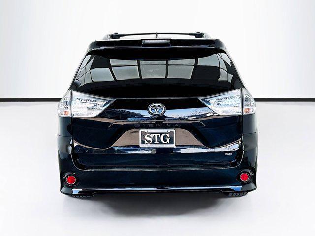2019 toyota sienna l