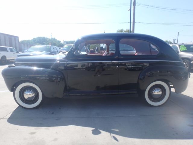 1941 ford tudor deluxe