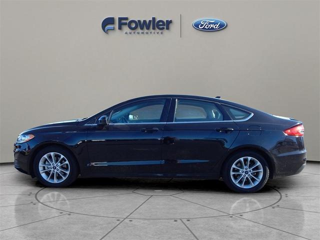 2019 ford fusion se