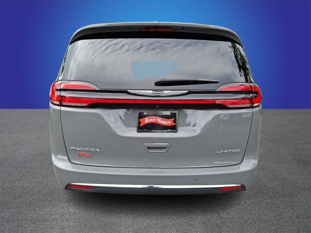 2022 chrysler pacifica limited