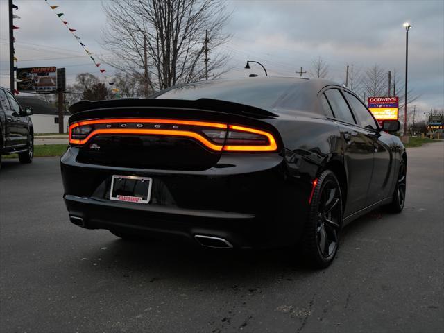 2016 dodge charger sxt