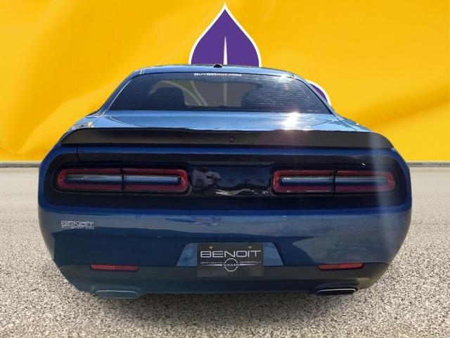 2023 dodge challenger sxt
