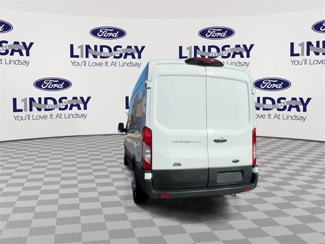 2023 ford transit-250 base