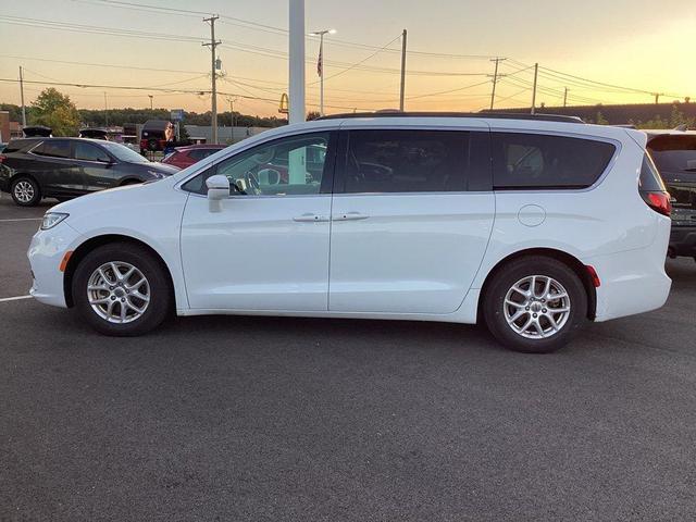 2022 chrysler pacifica touring-l