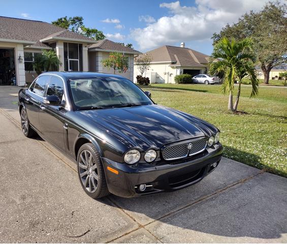 2008 jaguar xj8 base