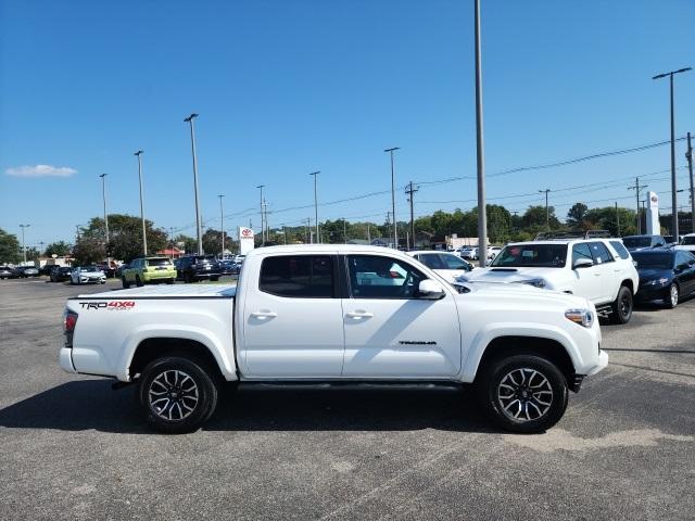 2022 toyota tacoma trd sport