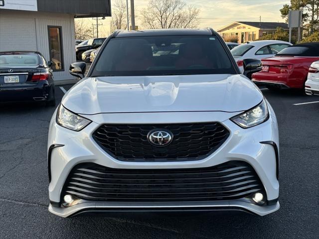 2022 toyota highlander xse