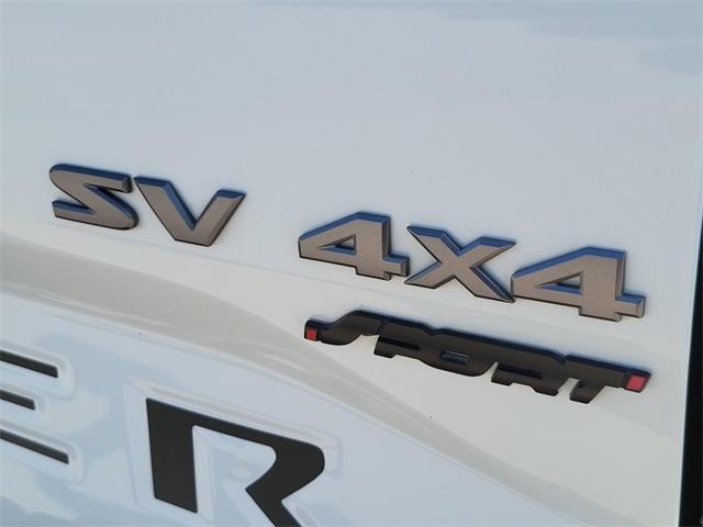2022 nissan frontier sv